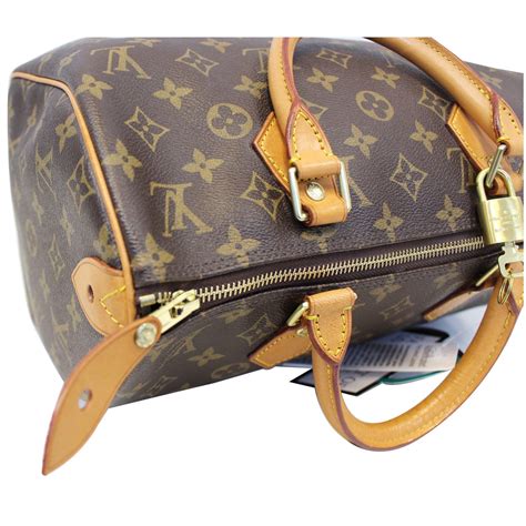 louis vuitton 30 speedy bag.